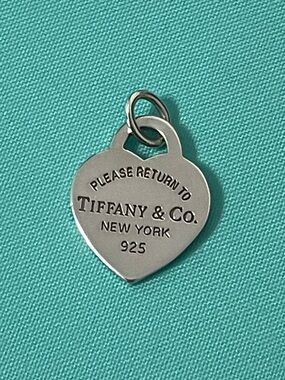 Tiffany & Co. Small ‘Please Return to' Heart Tag Silver Pendant